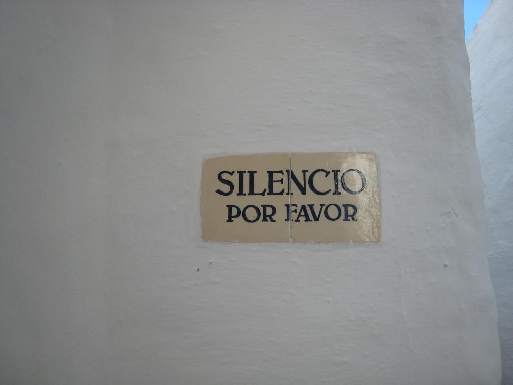 Silencio, por favor
