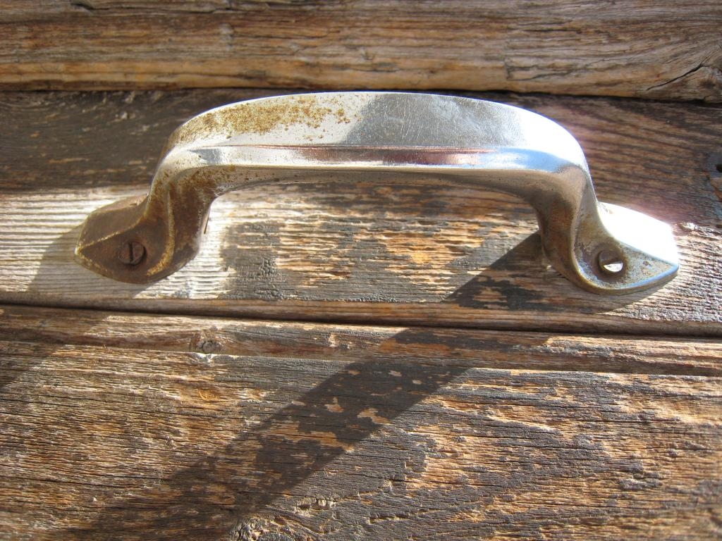 Traditional door handle