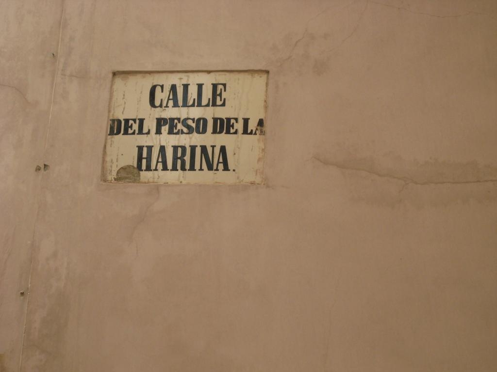 Calle del peso de la harina