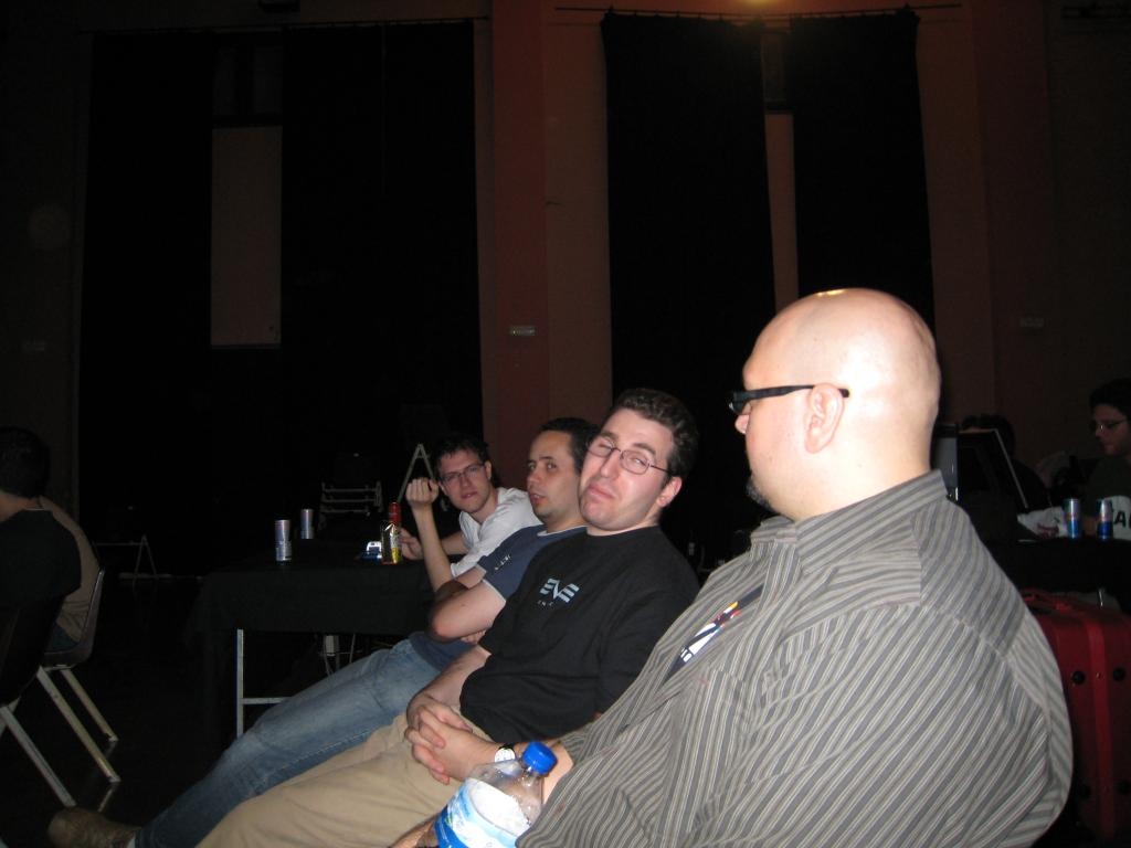 Waiting for the compo to decrunch
