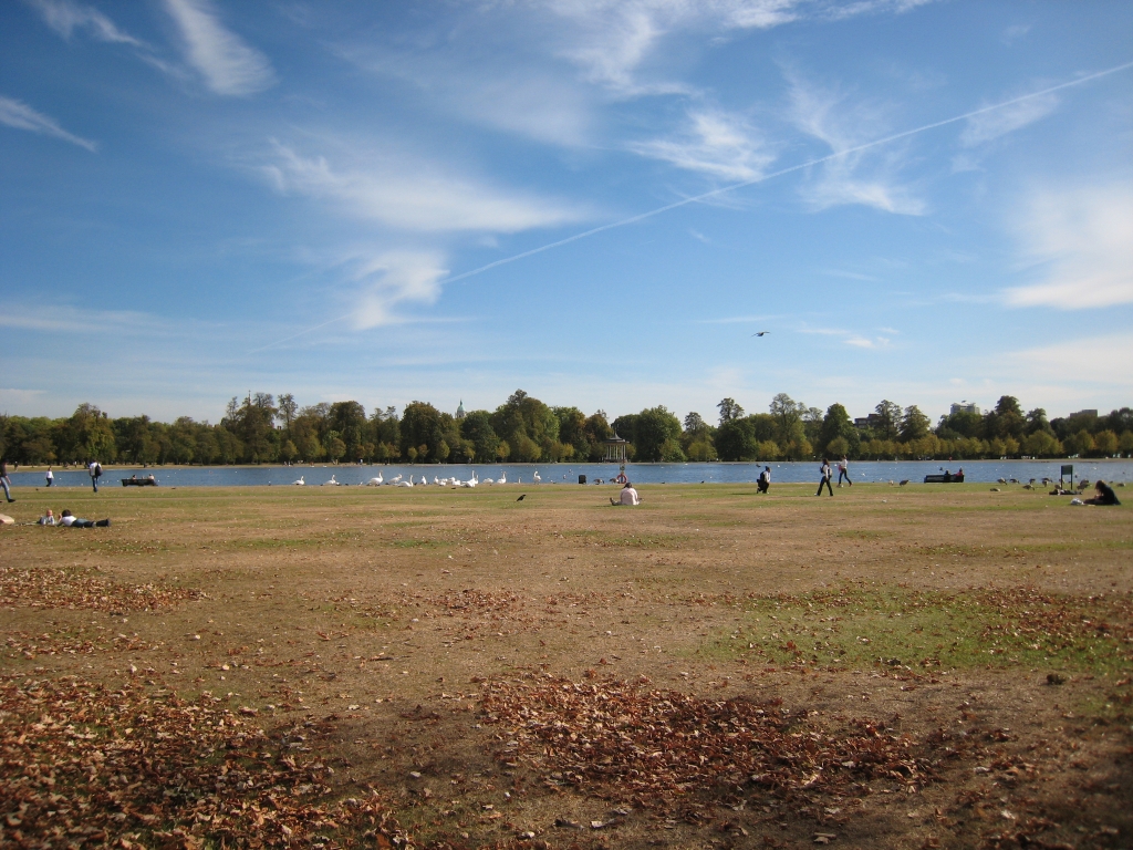 Autumn start at Kensington Gardens