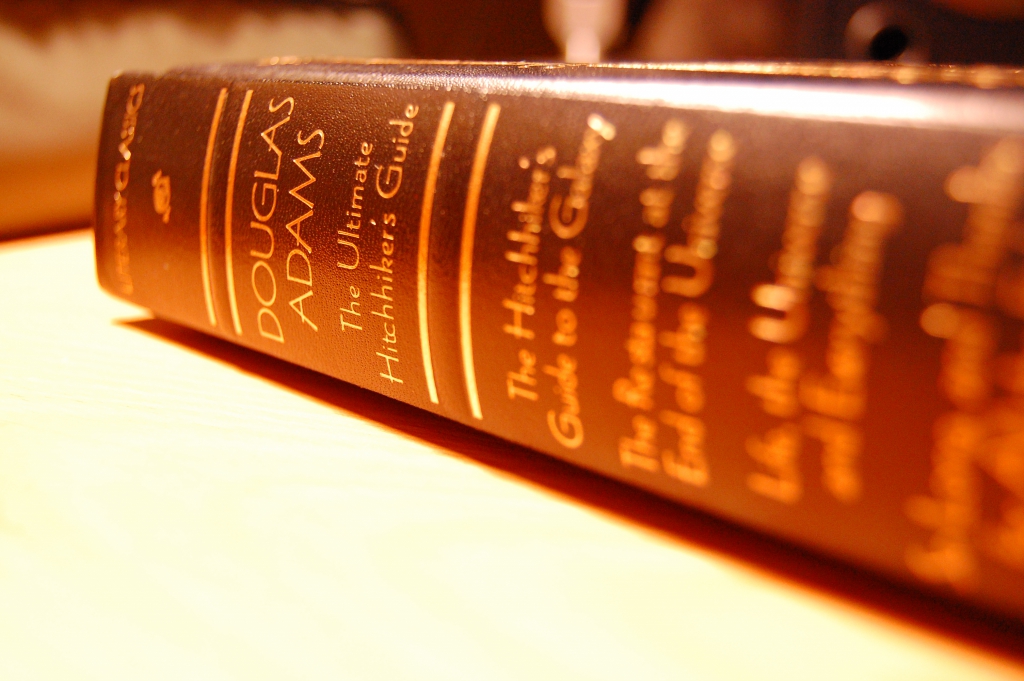 The Ultimate Hitchhiker's Guide (side)