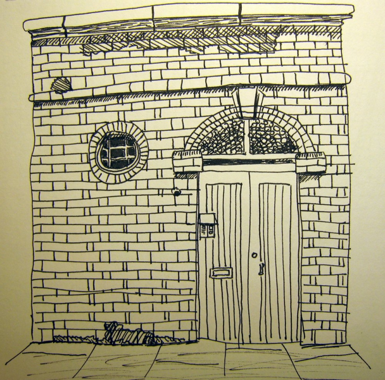 Door + round window