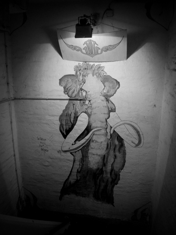 Mammoth (at Eiszeit Kino)